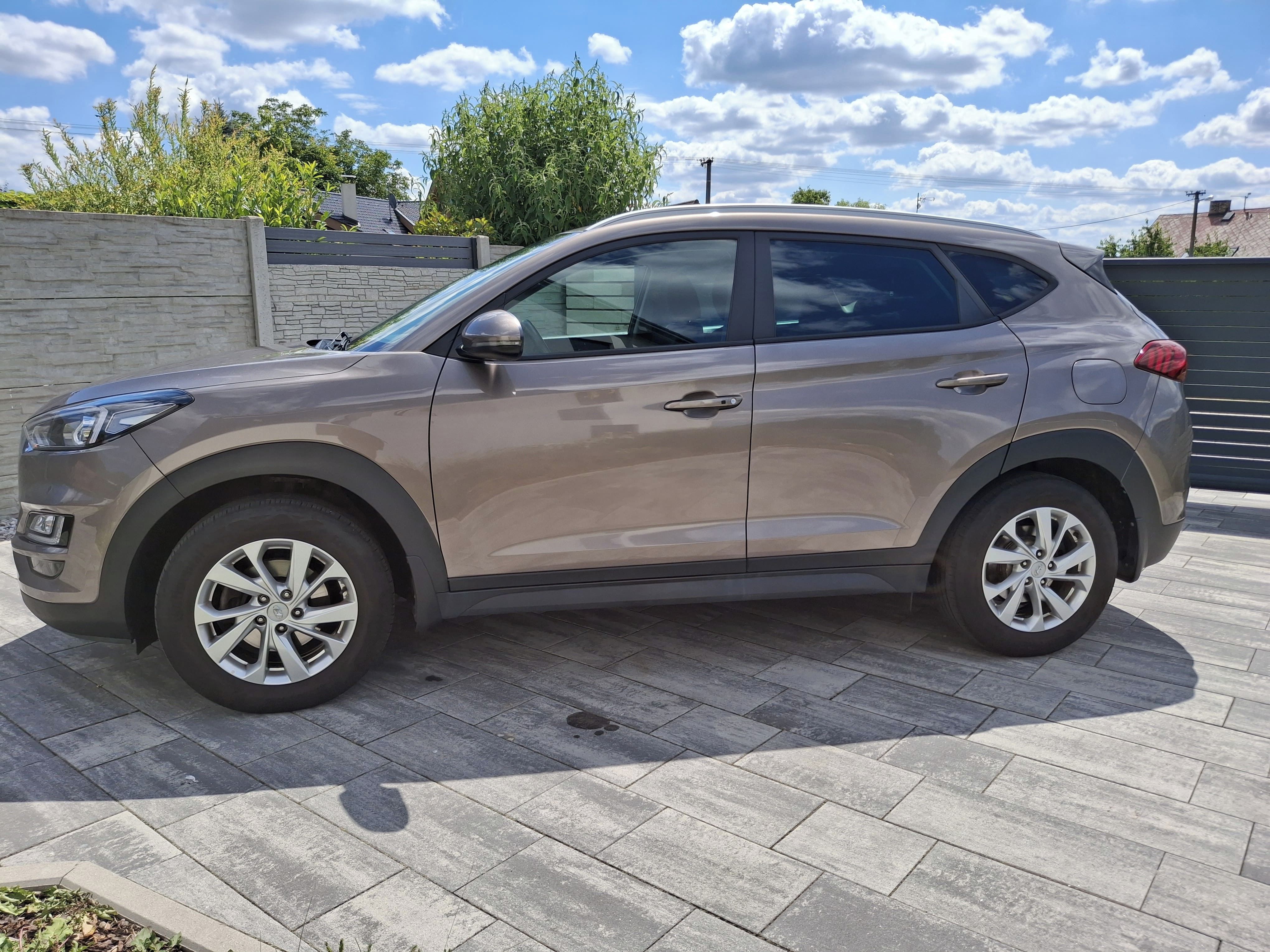 Hyundai Tucson, 1.6 T-GDI, 130 kW, 2020, 1.maj - fotka 6