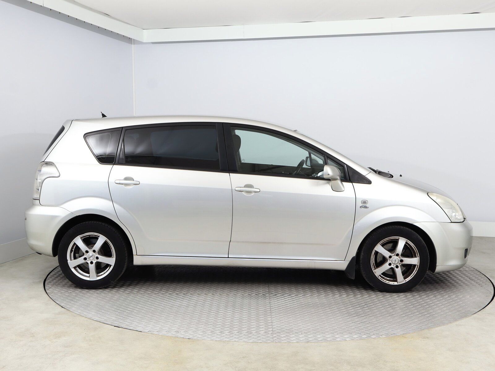 Toyota Corolla Verso, 2.0 D-4D, Tažné - fotka 6