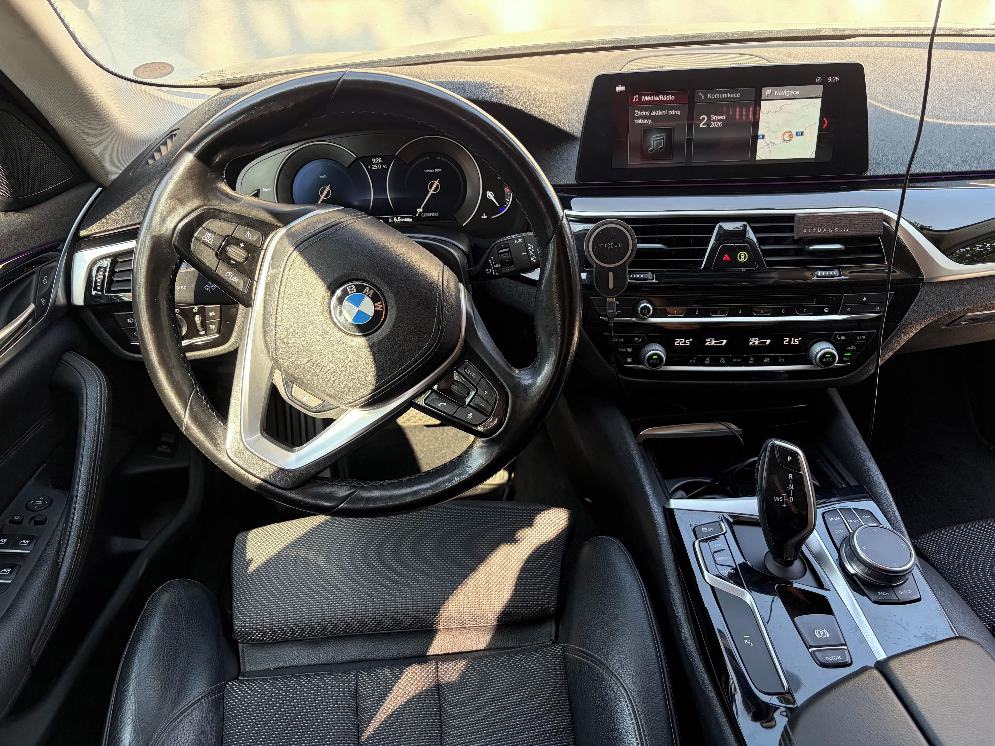 BMW Řada 5, BMW 5 520d G31 2018 tažné - fotka 2