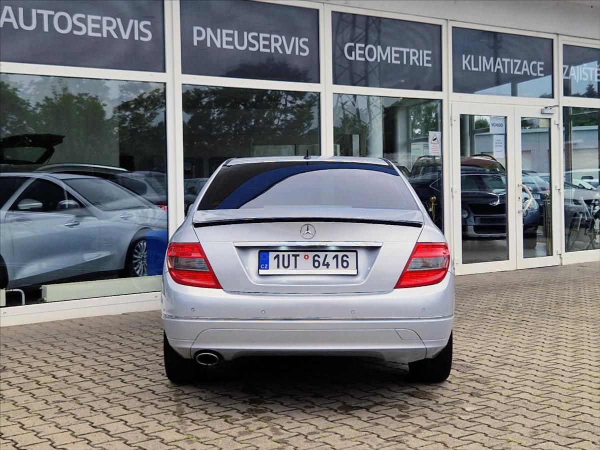 Mercedes-Benz Třídy C, 2,2 CDI AVANTGARDE MAN TOPSTAV - fotka 4