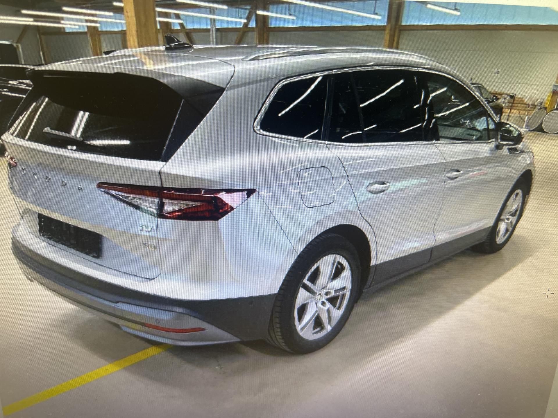 Škoda Enyaq, 150kw, iV80 19ALU SOH 94% - fotka 4