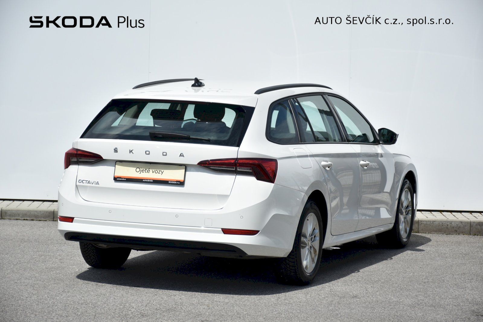 Škoda Octavia, Ambition 1.5 TSI 110kW - fotka 2