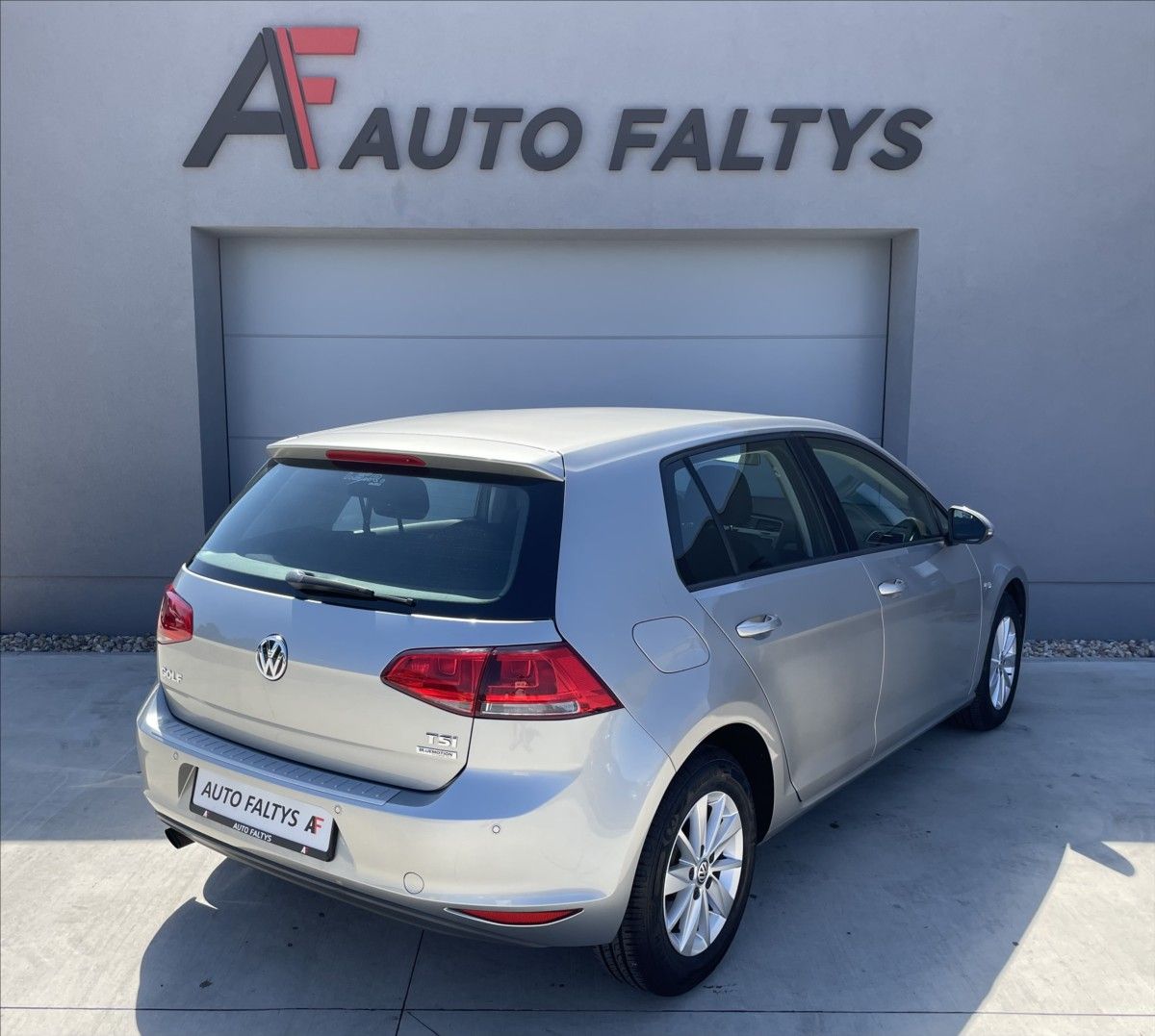 Volkswagen Golf, 1,2 TSI 77KW DSG,ČR.1.MAJ. - fotka 3