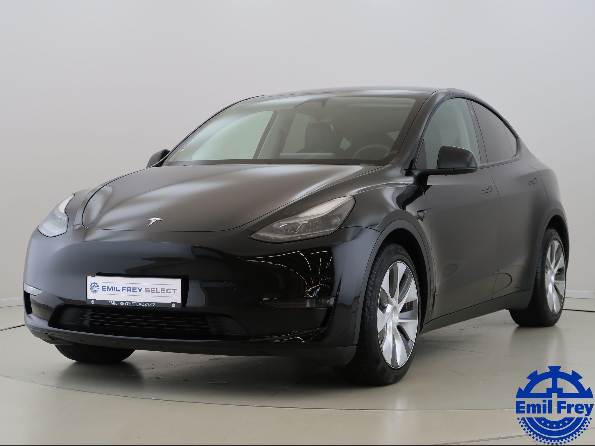 Tesla Model Y, 4x4,LongRange,DualMotor,87.4%S
