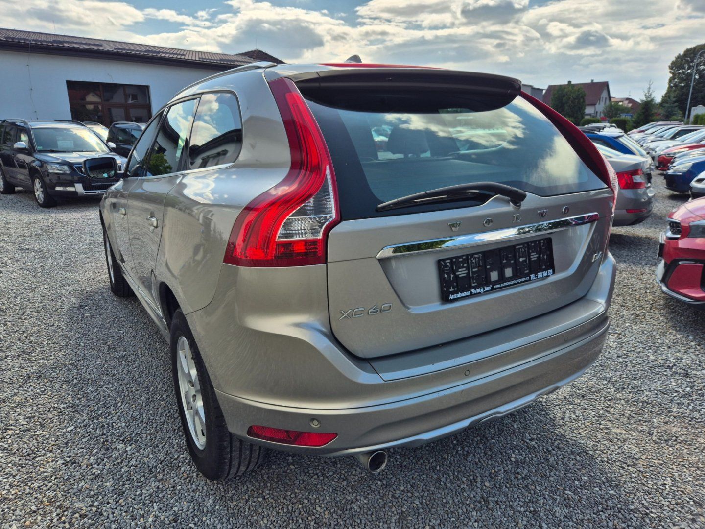 Volvo XC60, 2.0 D4 Rozvody,TOP STAV - fotka 4