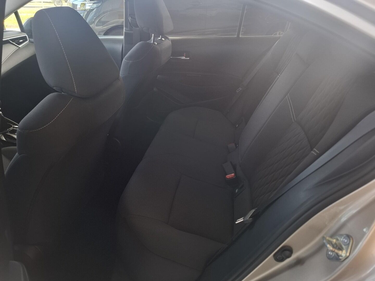 Toyota Corolla, 1.5i 92KW 2023 COMFORT - fotka 5