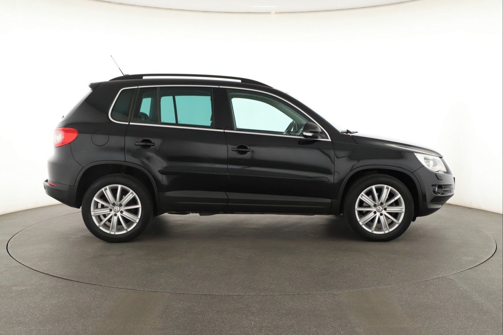 Volkswagen Tiguan, 1.4 TSI, 4X4, Kožené sedačky - fotka 6