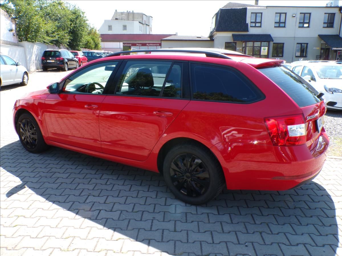 Škoda Octavia, 1,6 TDI - fotka 6
