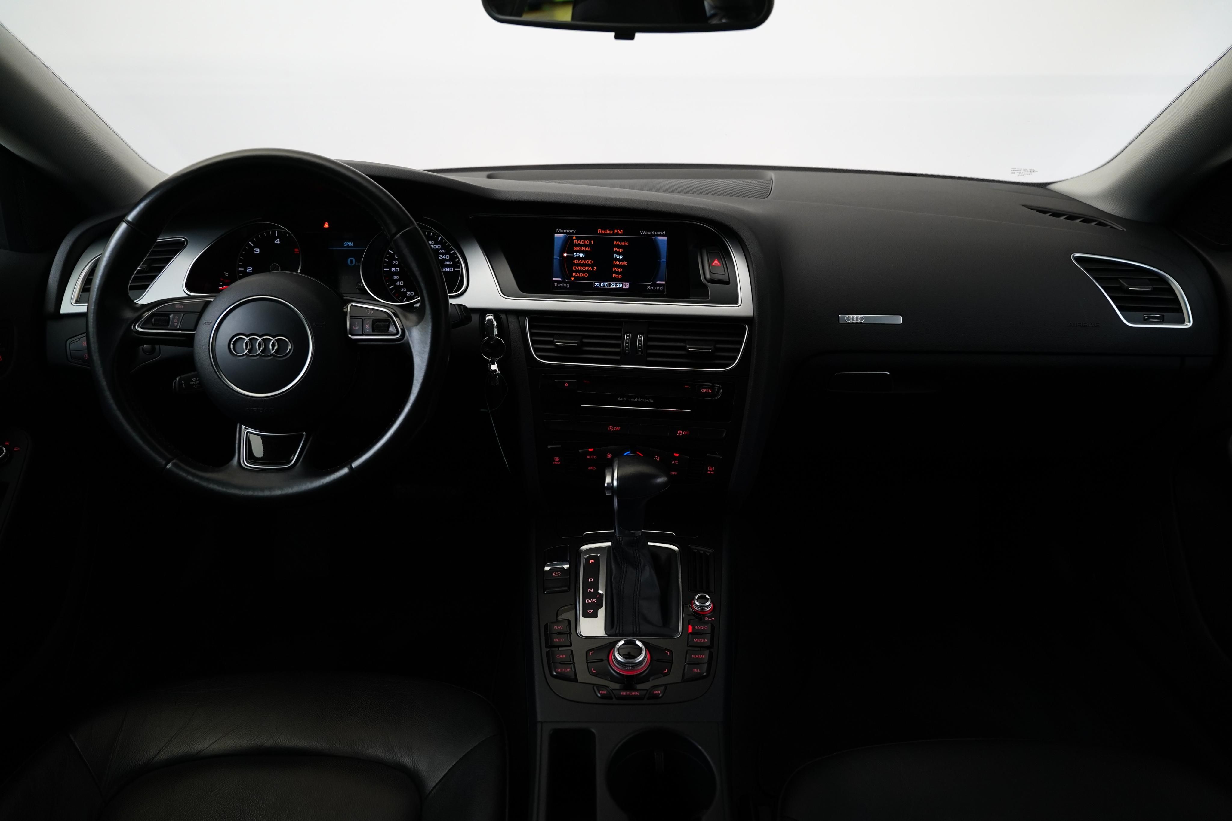 Audi A5, 2.0 TDI 110 kW - fotka 5