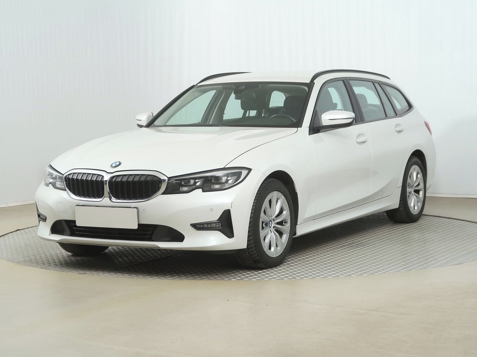 BMW Řada 3, 320 d xDrive, 4X4, Automat - fotka 2