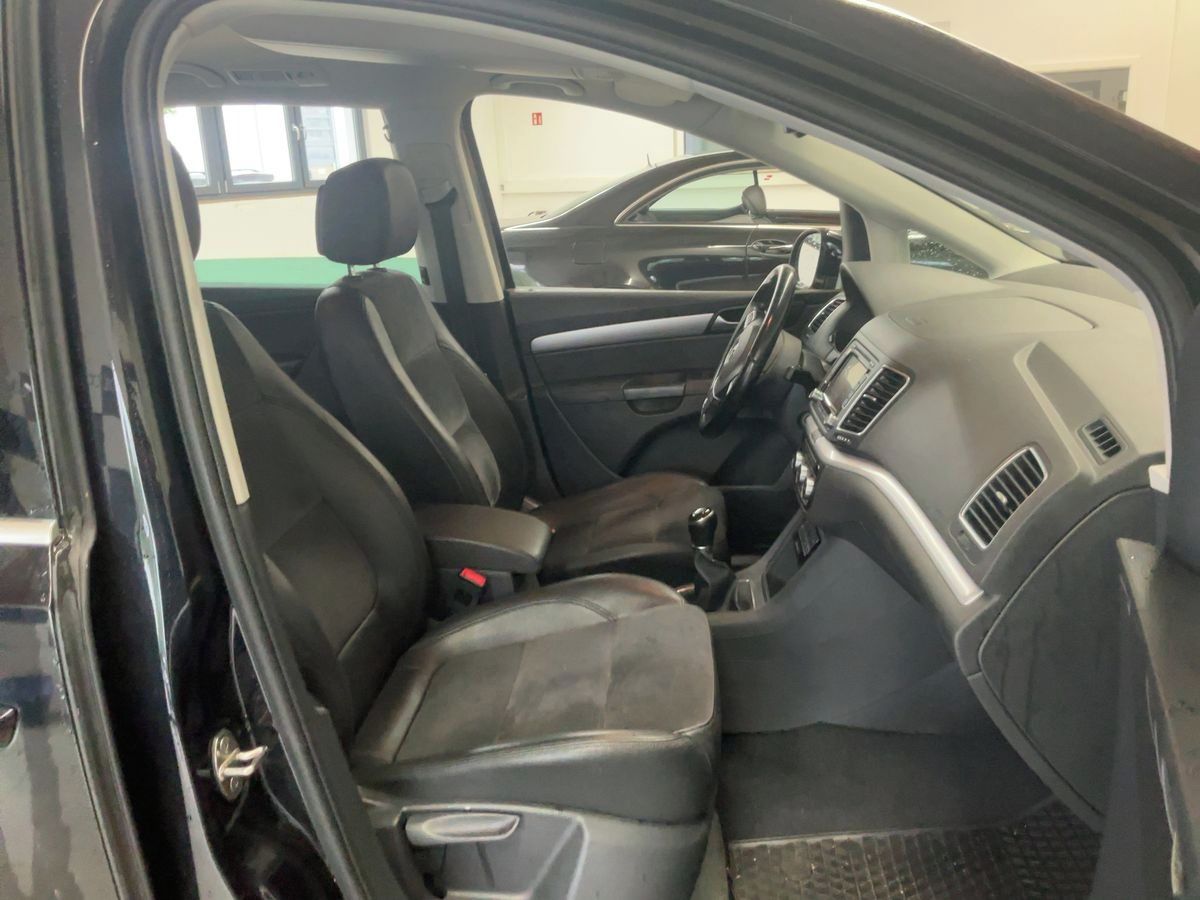 Volkswagen Sharan, 2.0Tdi130KW 7-MÍST HIGH.ALCANT - fotka 2