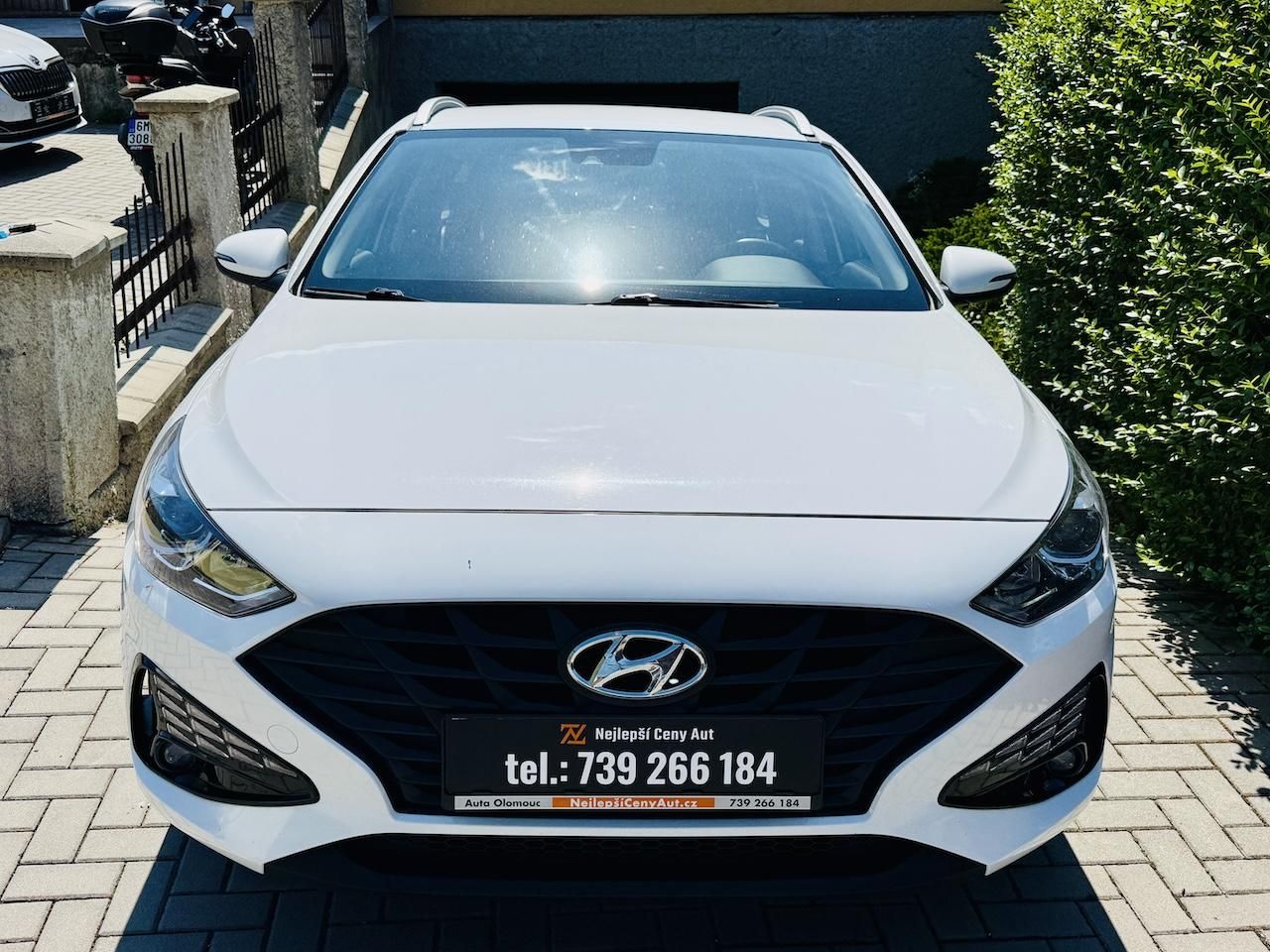 Hyundai i30, 1,5i 81kW CVVT COMFORT Koup.ČR - fotka 2