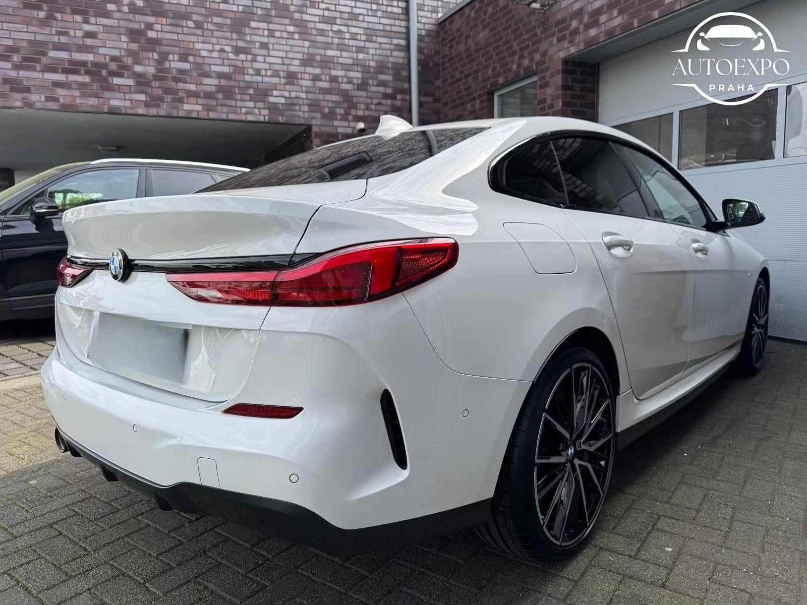 BMW Řada 2, 218i GranCoupe M Sport - fotka 4