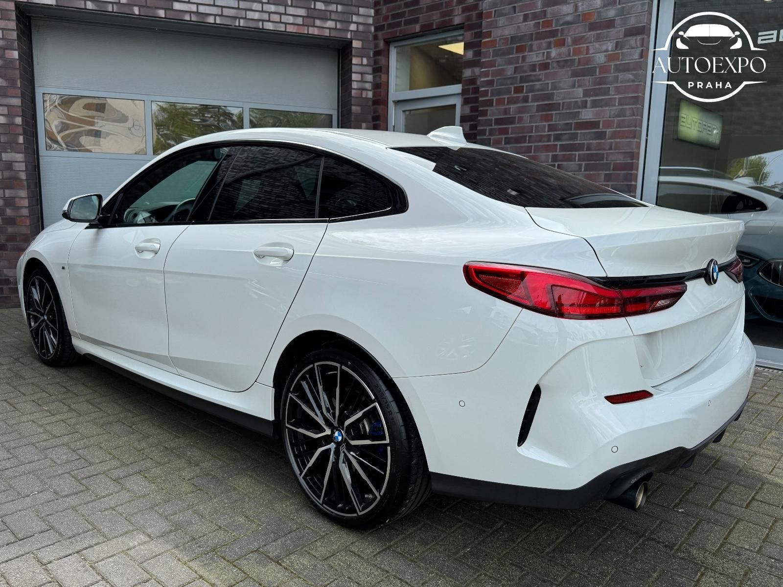 BMW Řada 2, 218i GranCoupe M Sport - fotka 6
