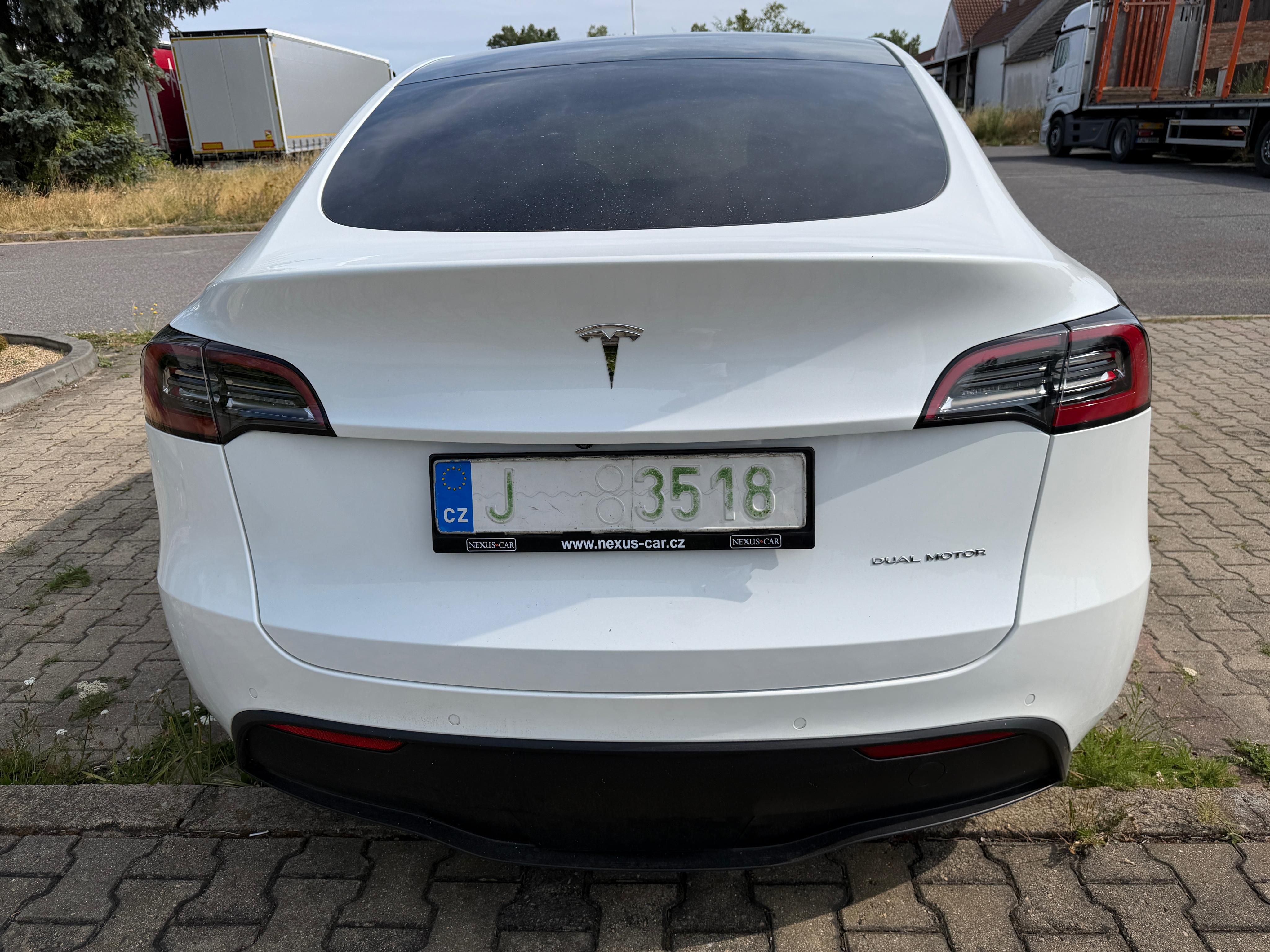 Tesla Model Y, Long Range 378KW 93% - fotka 4