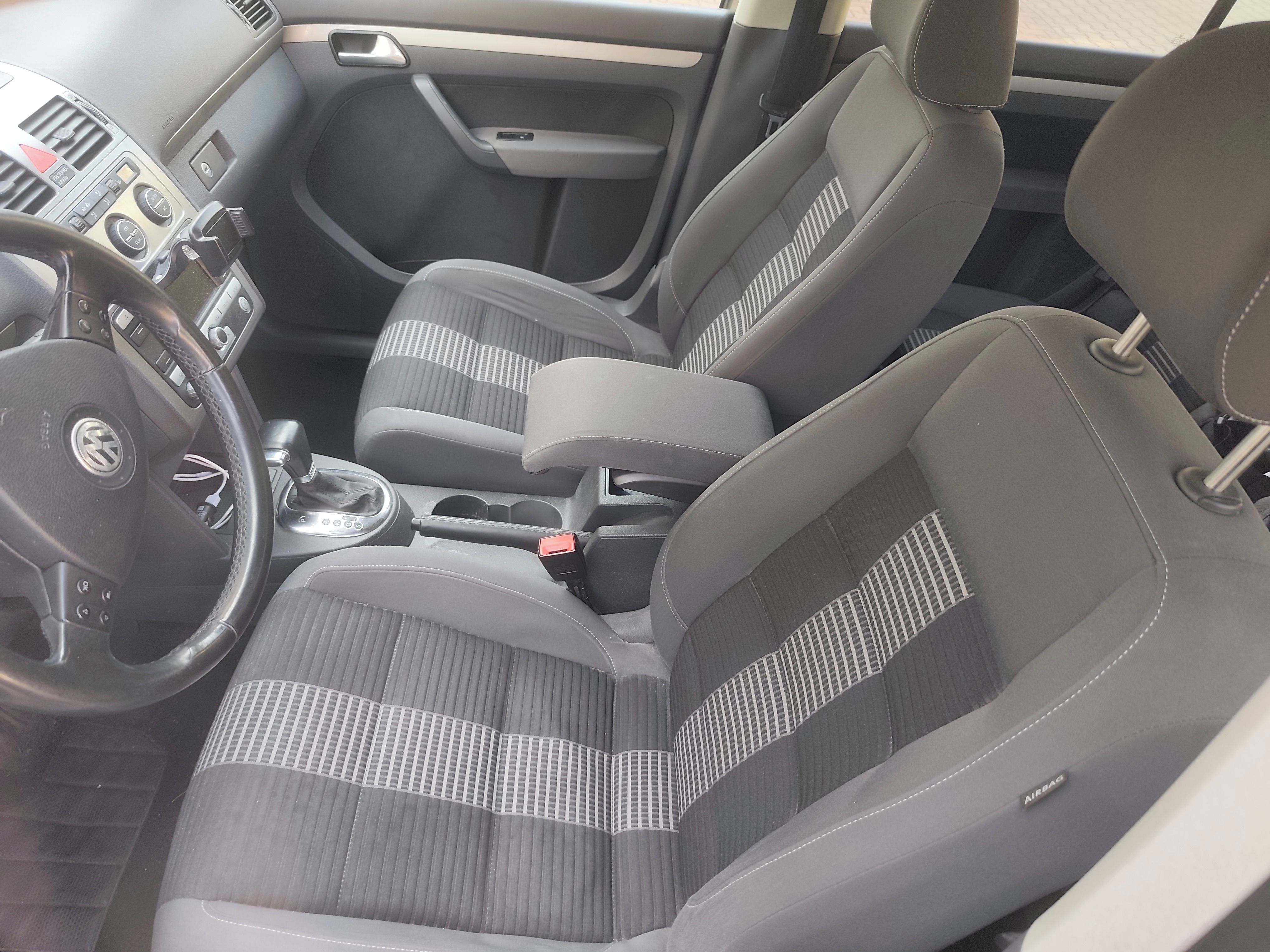 Volkswagen Touran, 1.9 TDi, nutná oprava - fotka 4