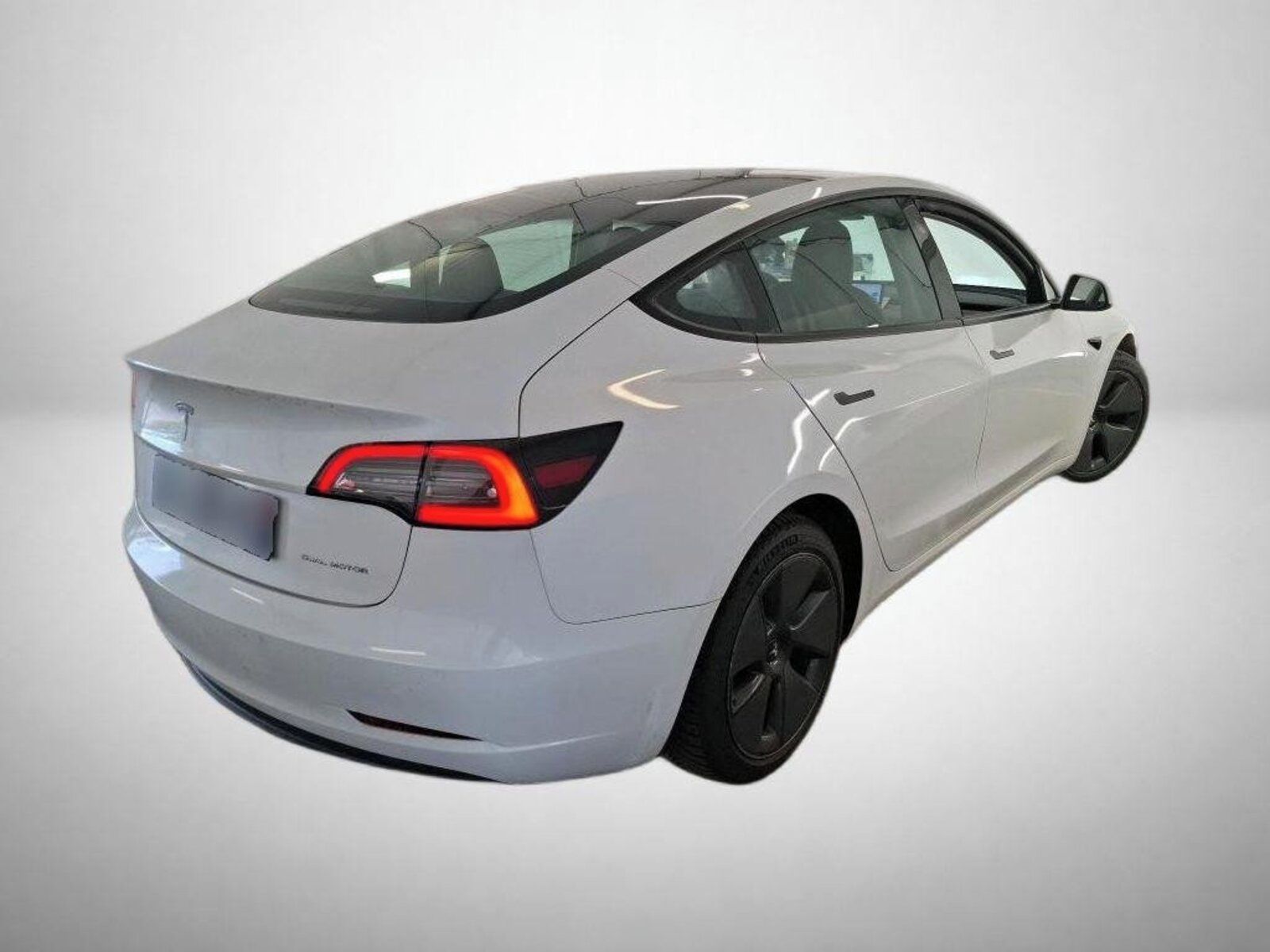 Tesla Model 3, Long Range 4WD 74kWh, SoH 88% - fotka 2