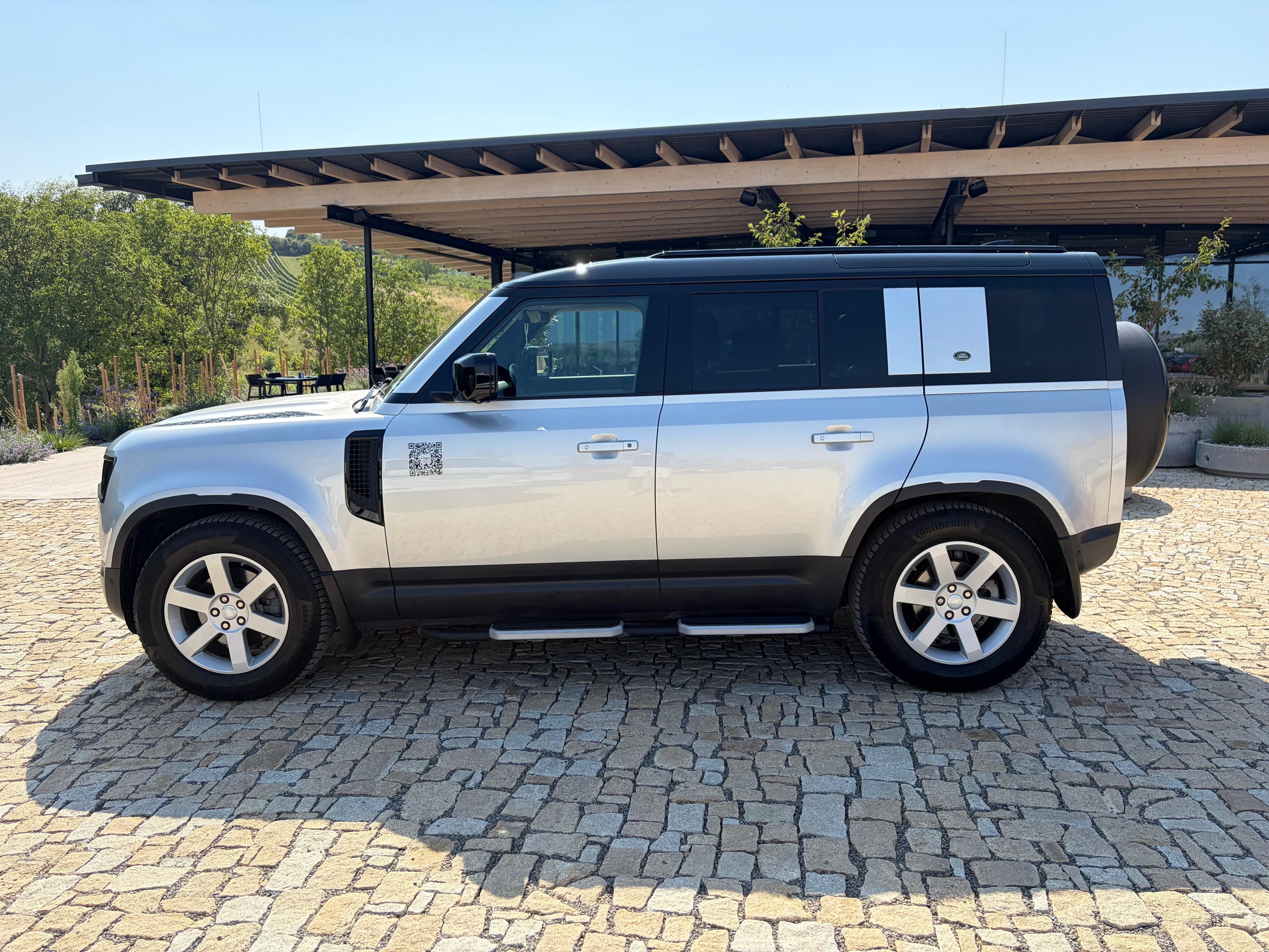 Land Rover Defender, DPH, 110 FirstEdition limitka - fotka 4