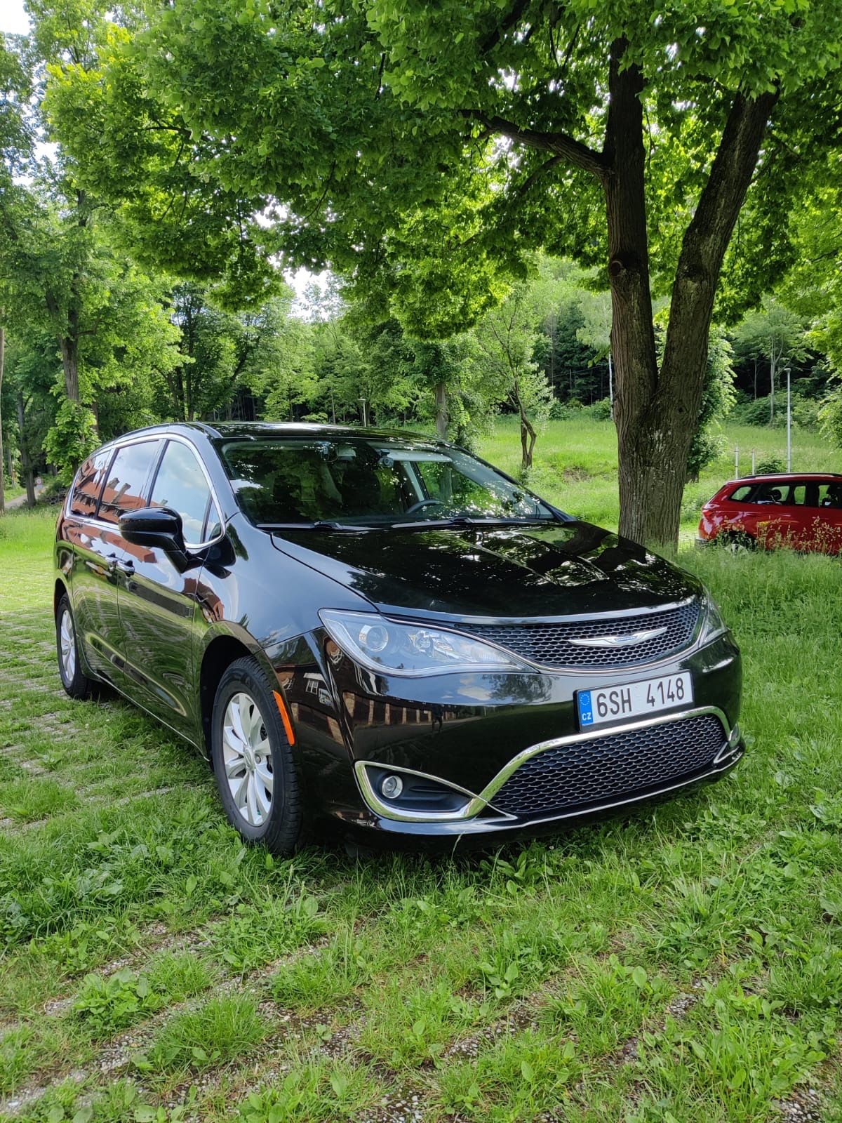 Chrysler Pacifica, 3,6 V6 r.v. 2018 - servisováno - fotka 2