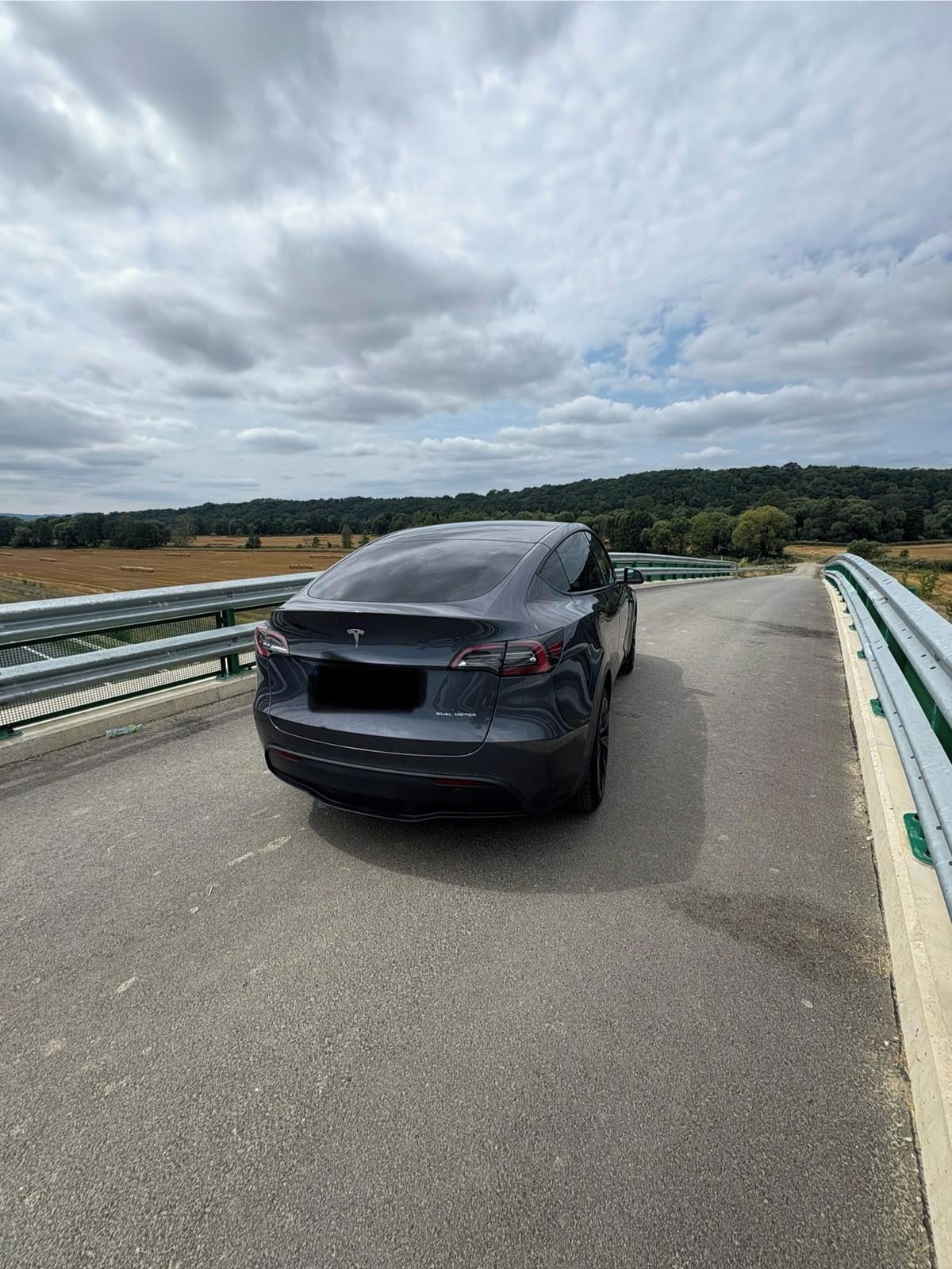 Tesla Model Y - fotka 3