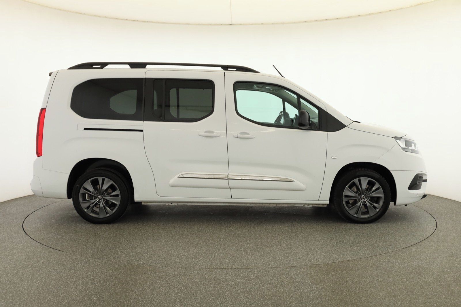 Toyota Proace City Verso, 1.5 D-4D, Family, 5Míst, Klima - fotka 6