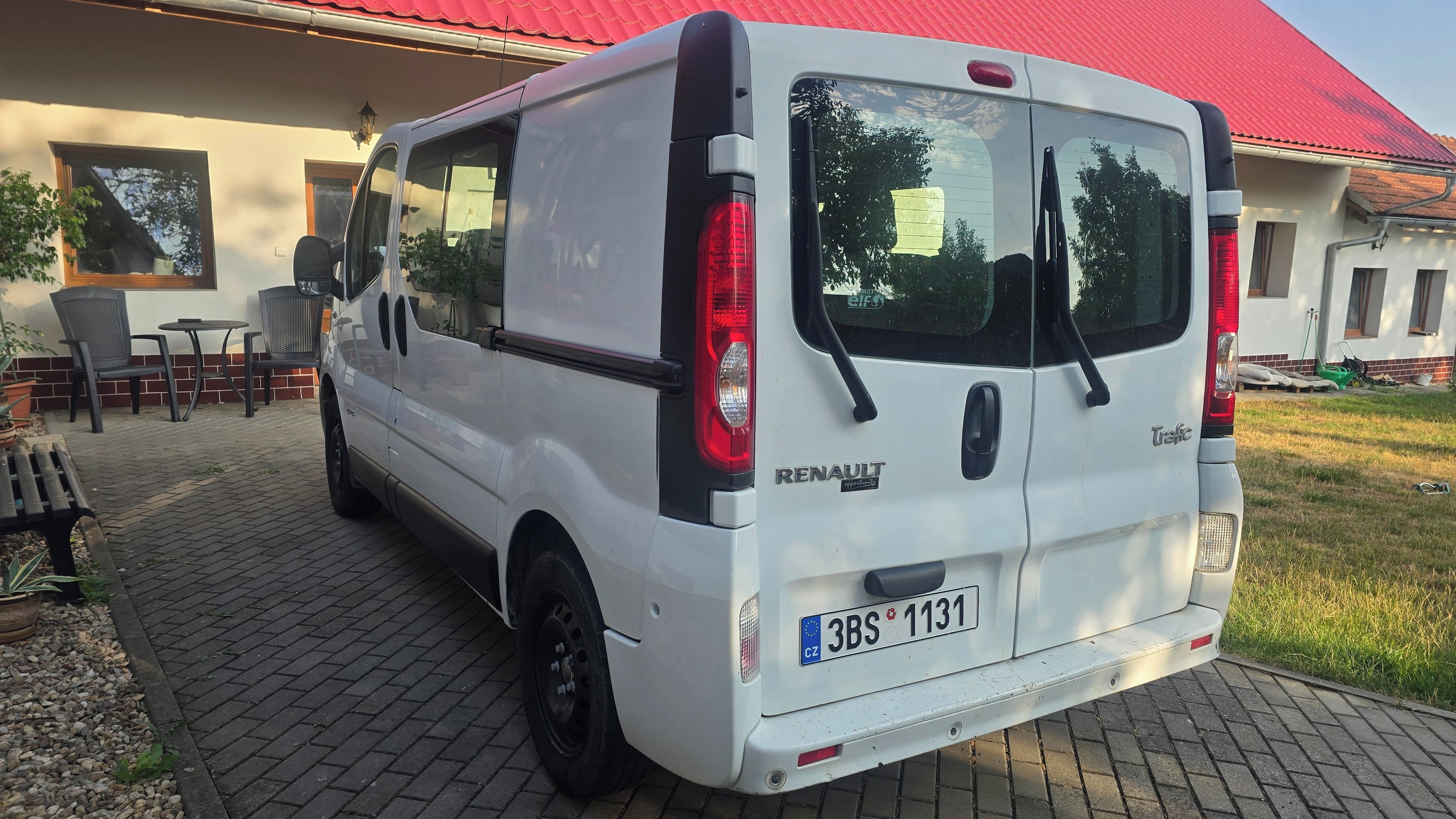 Renault Trafic, 2.0 Dci, 2 x šoupačky, ČR, DPH - fotka 5