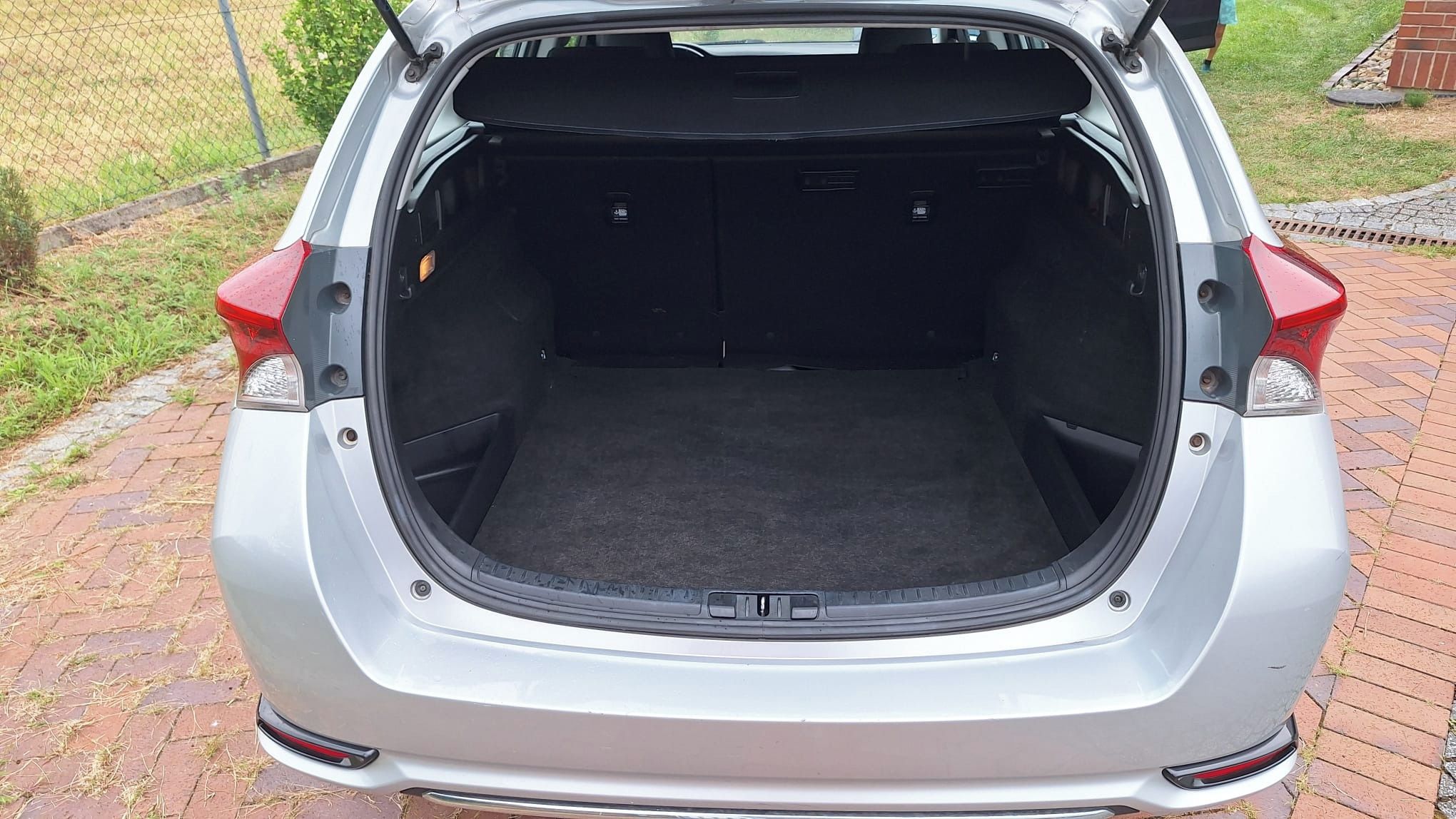 Toyota Auris, 1.6 VVTi, kombi - fotka 3