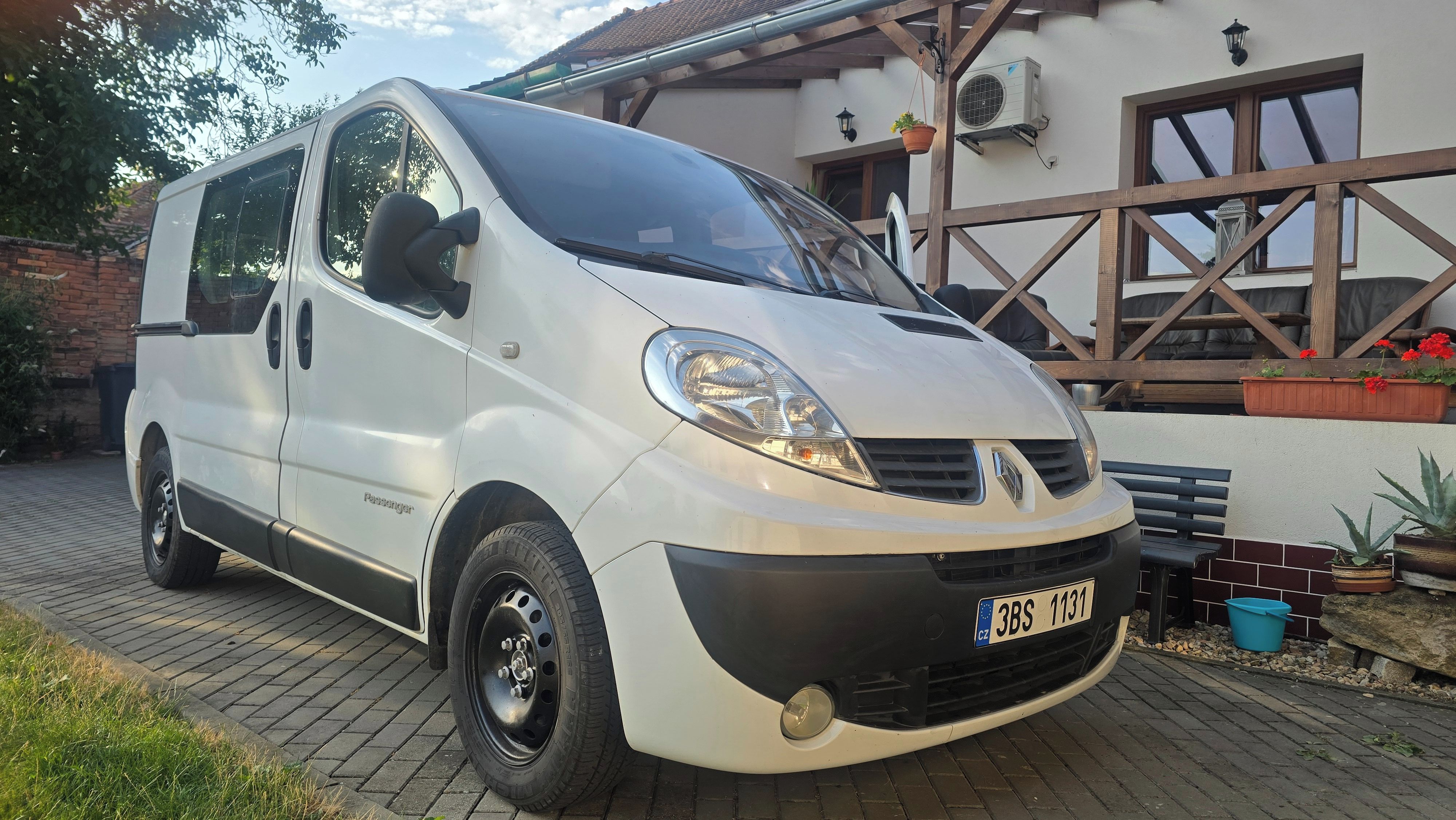 Renault Trafic, 2.0 Dci, 2 x šoupačky, ČR, DPH - fotka 3