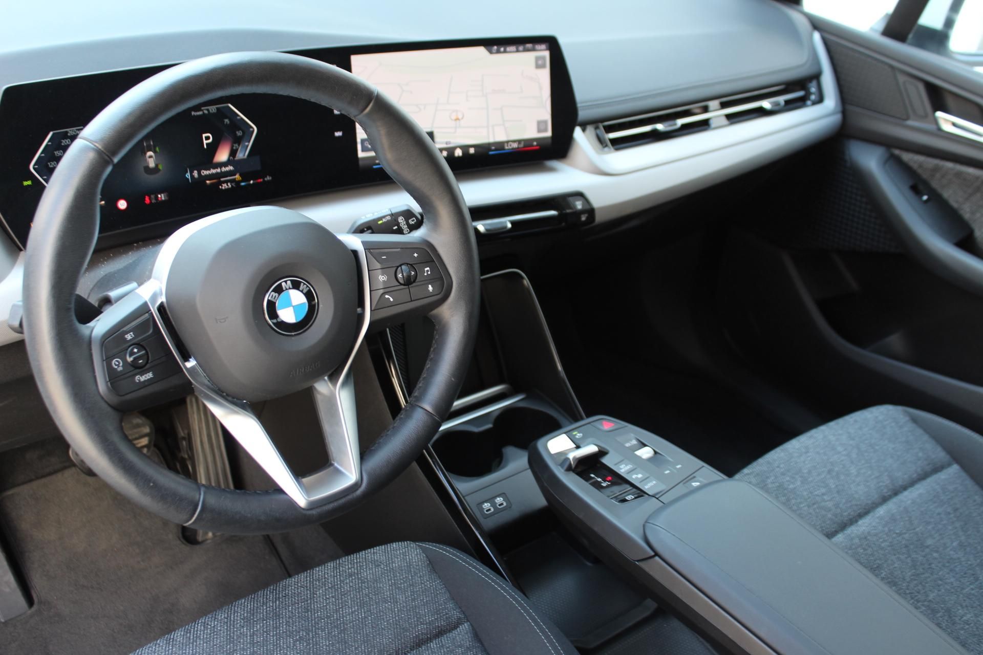BMW Řada 2, 218d, CZ - fotka 4