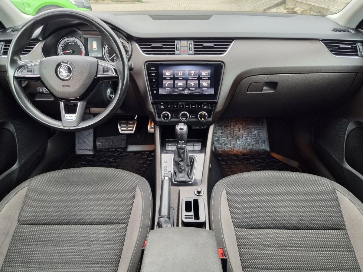 Škoda Octavia, 2,0 TDi SCOUT *WEBASTO*KAMERA* - fotka 6