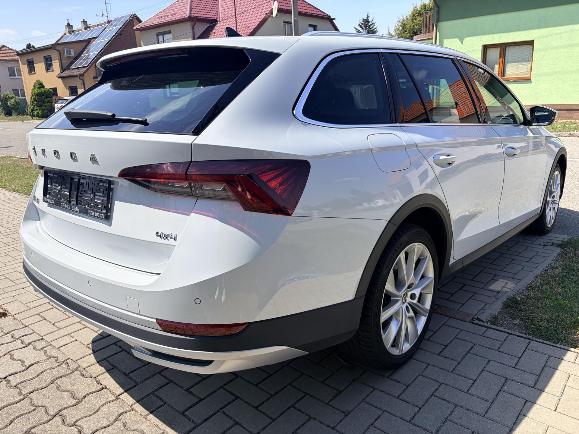 Škoda Octavia, SCOUT 2.0 TDI DSG MATRIX - fotka 4