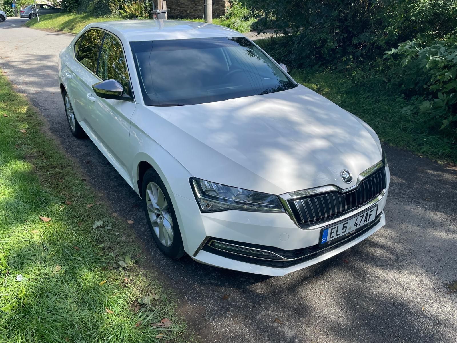 Škoda Superb, 1.4 TSI iV Style DSG - fotka 2