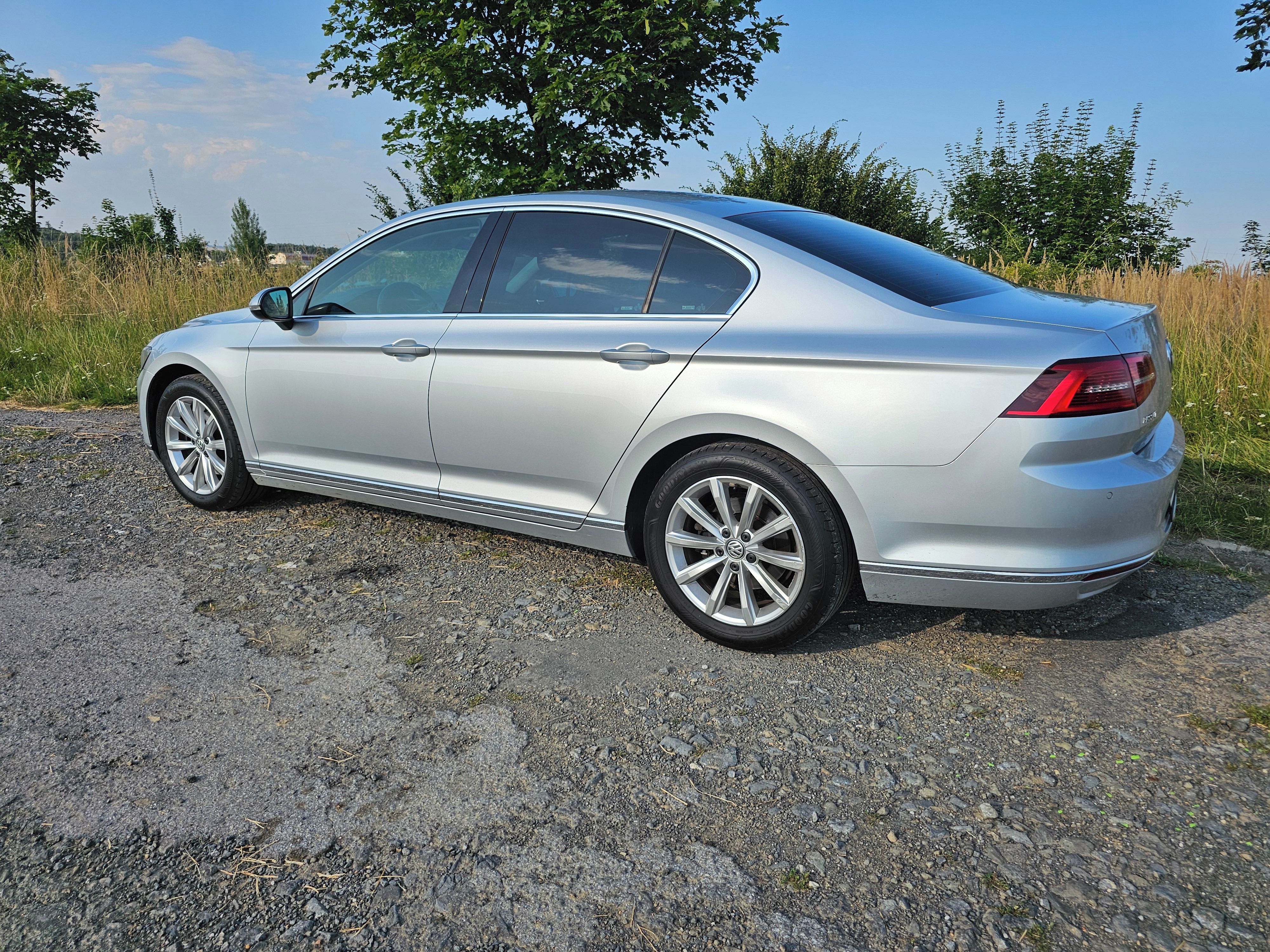 Volkswagen Passat, 2.0 TDI, 110 KW, NOVÁ STK - fotka 4