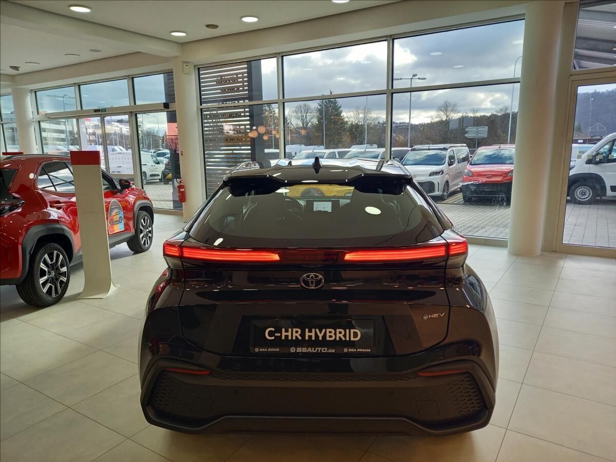 Toyota C-HR, 1,8 Comfort Business - fotka 5