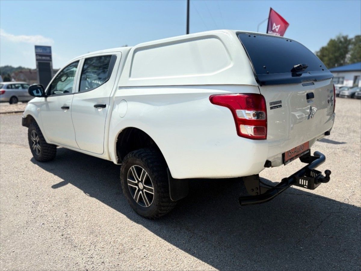 Mitsubishi L200, 2,4 DI-D HARDTOP 4X4 DPH - fotka 5