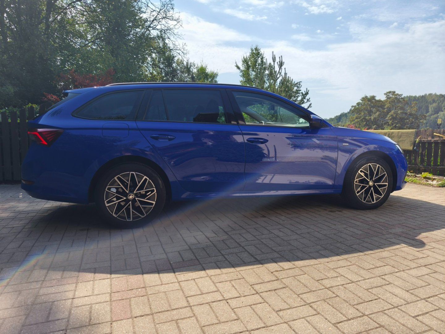 Škoda Octavia, 2.0 TDI,85kw,serviska,DPH - fotka 4