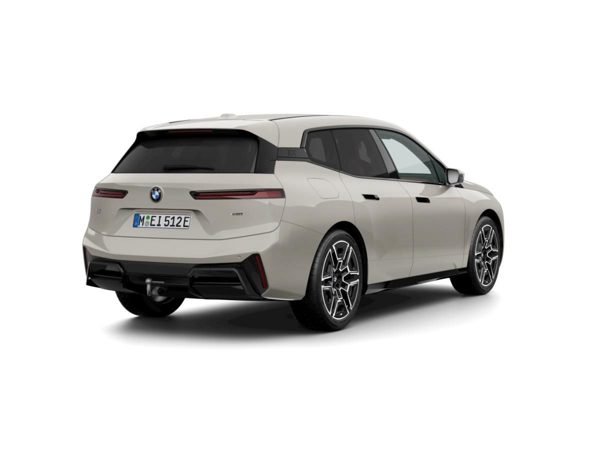 BMW iX, xDrive60 - fotka 3