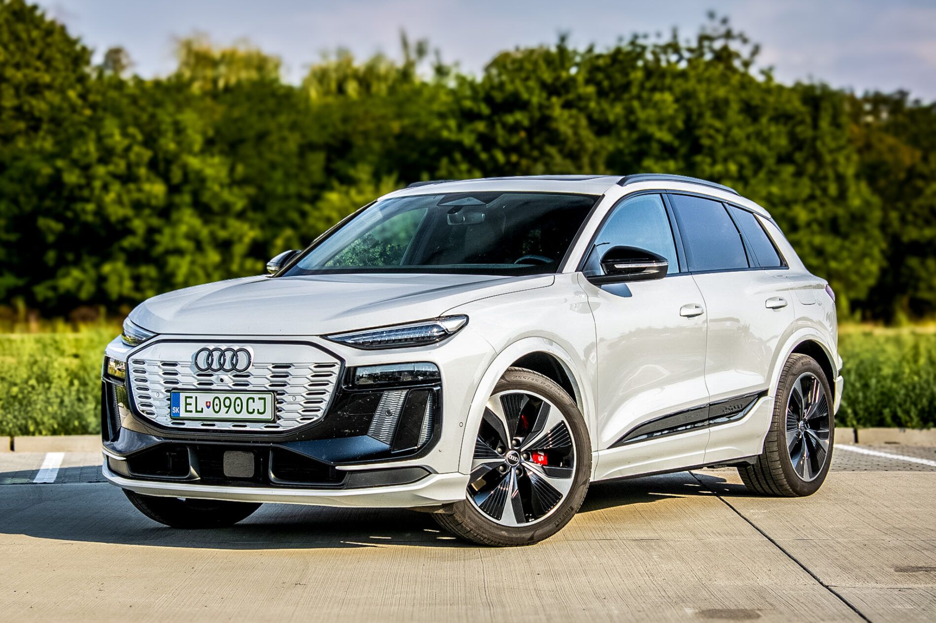 Audi, SQ6 - fotka 2