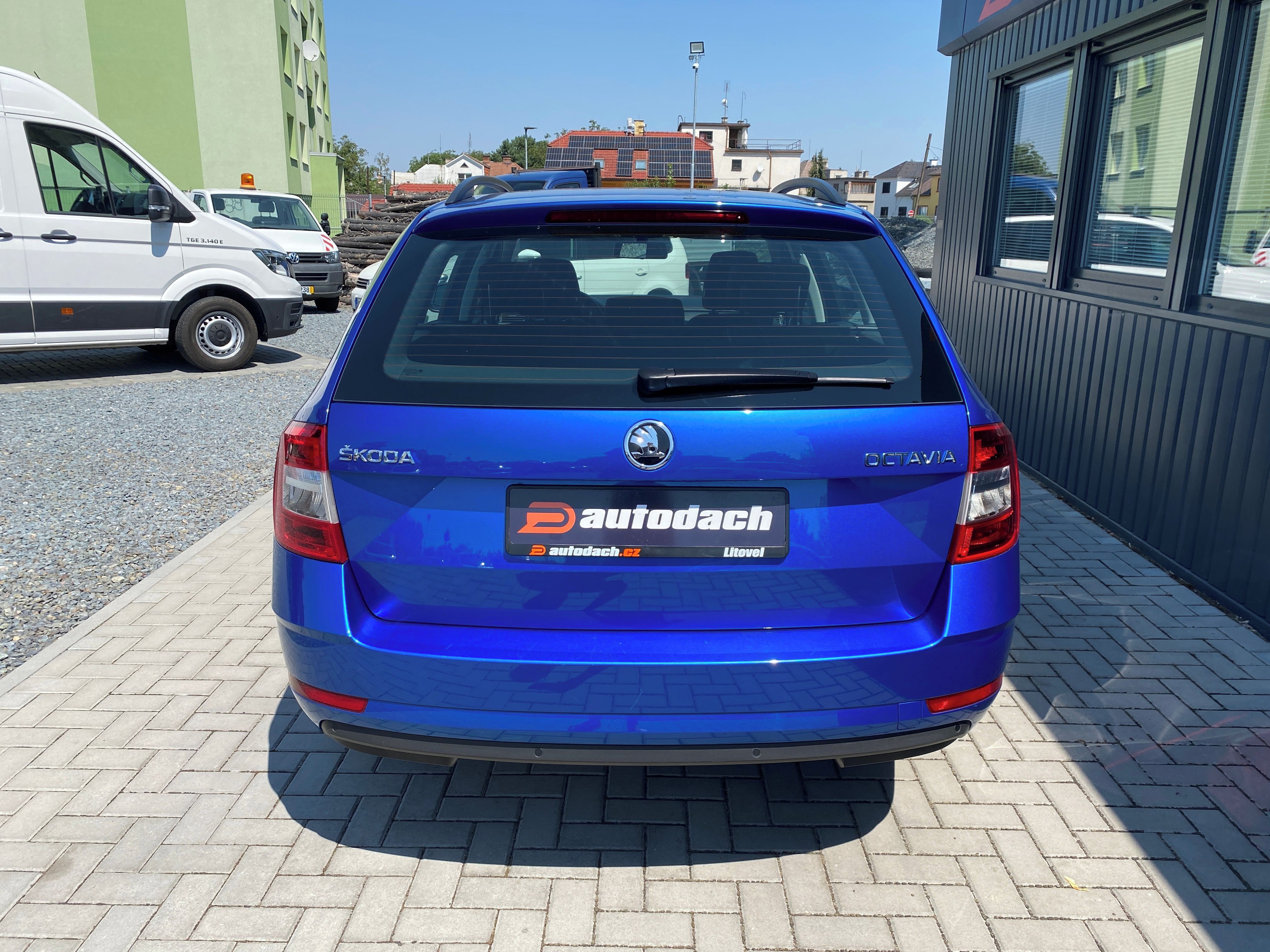 Škoda Octavia, 1.4 TSI 110kW -1xMAJ.- ALU-PDC - fotka 4