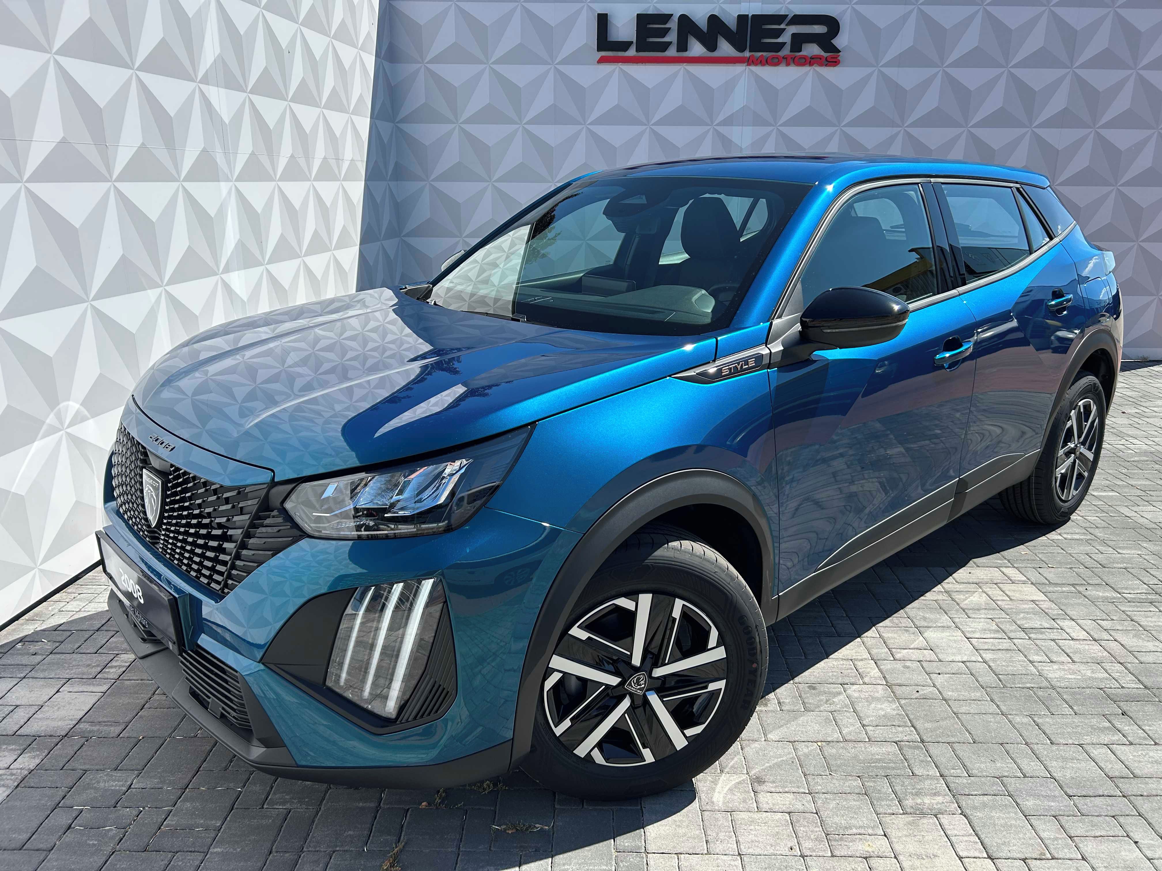 Peugeot 2008, STYLE Turbo 100 MAN6
