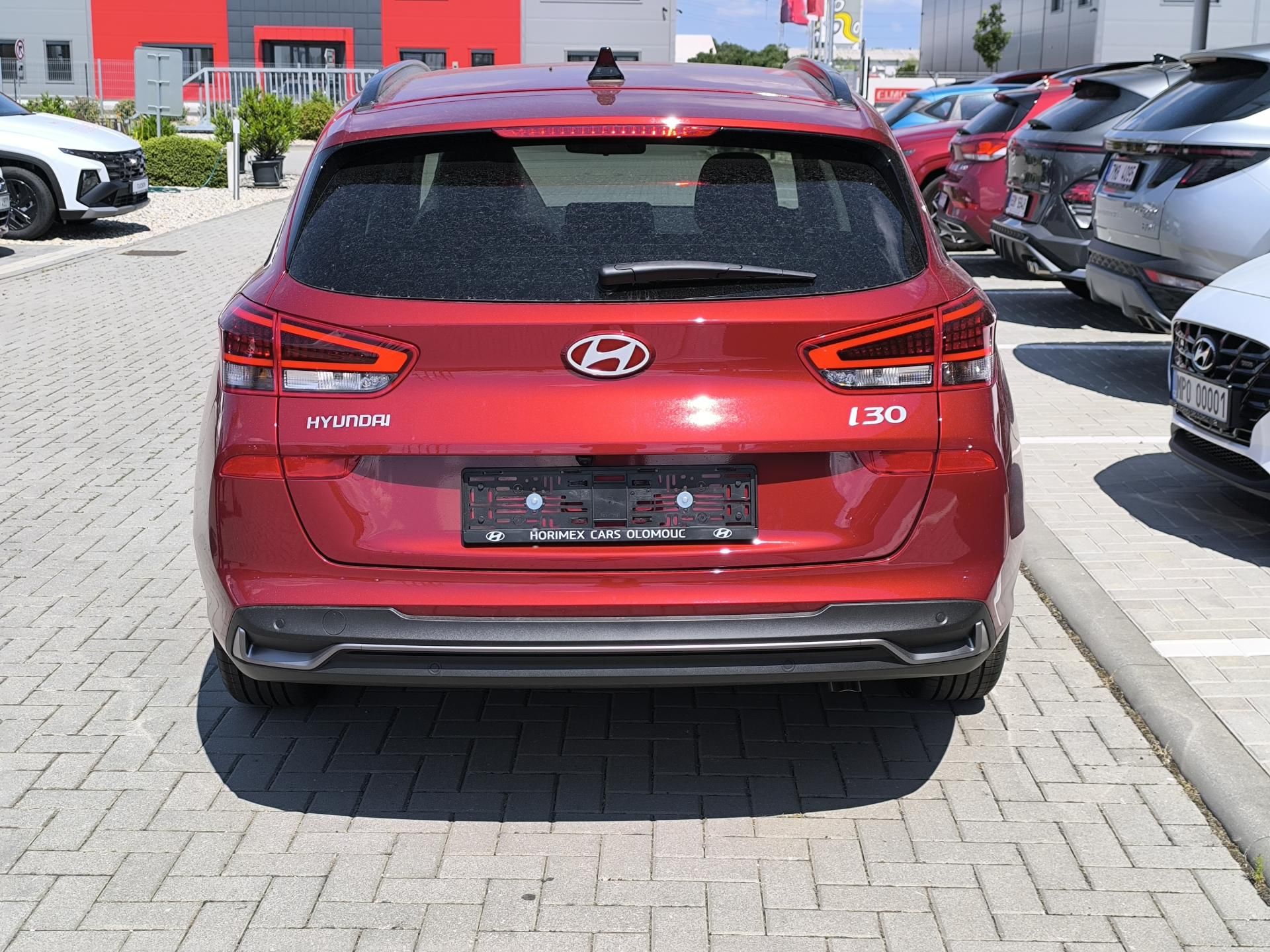 Hyundai i30, WG 1,6 T-GDI DCT GO CZECH - fotka 4