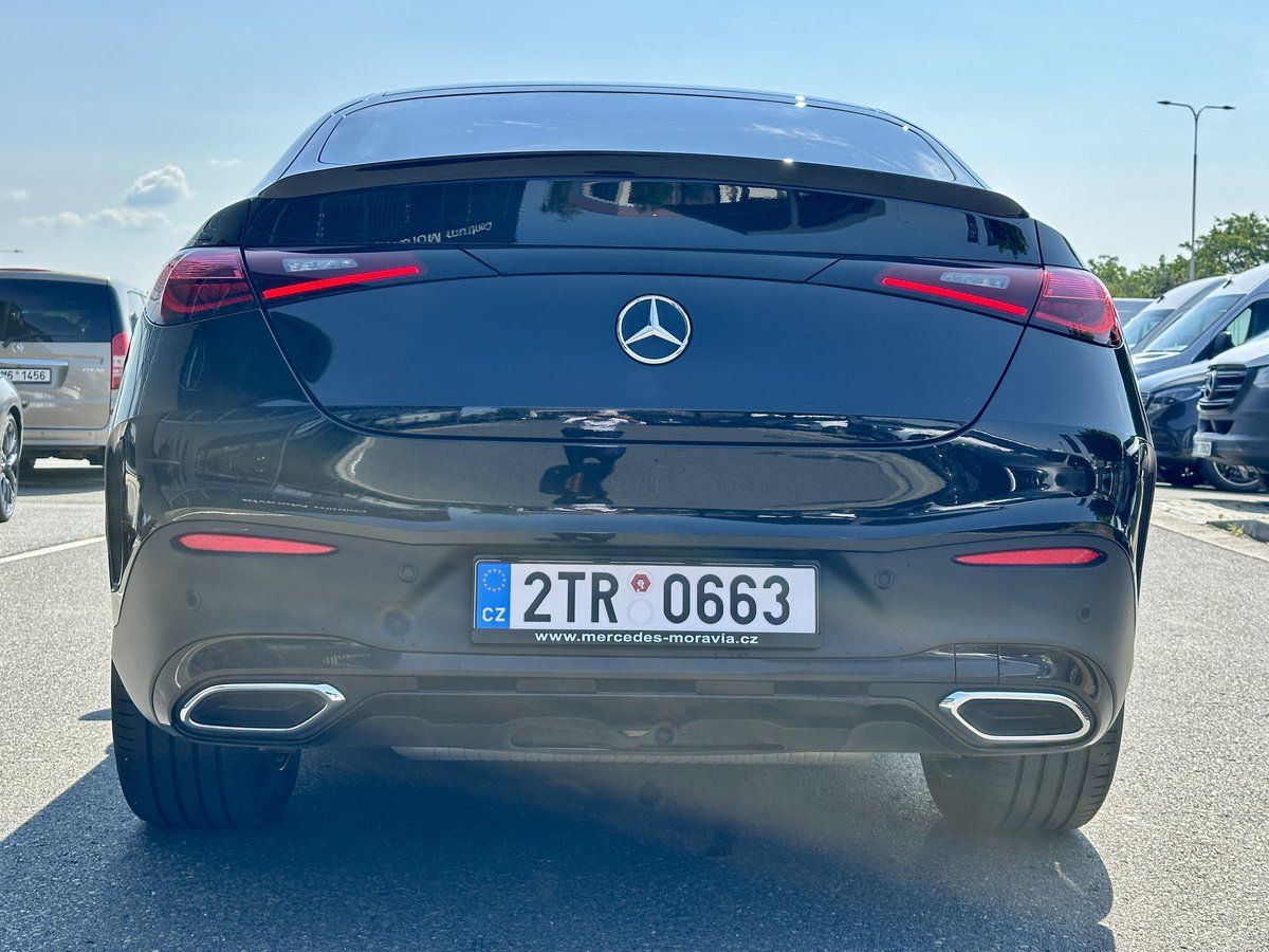 Mercedes-Benz GLC, 200 4Matic Kupé AMG Line - fotka 4