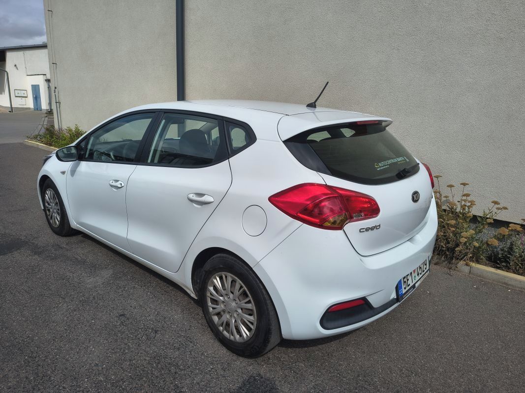 Kia Cee´d, 1.4 CRDI Klima servis DPH - fotka 4