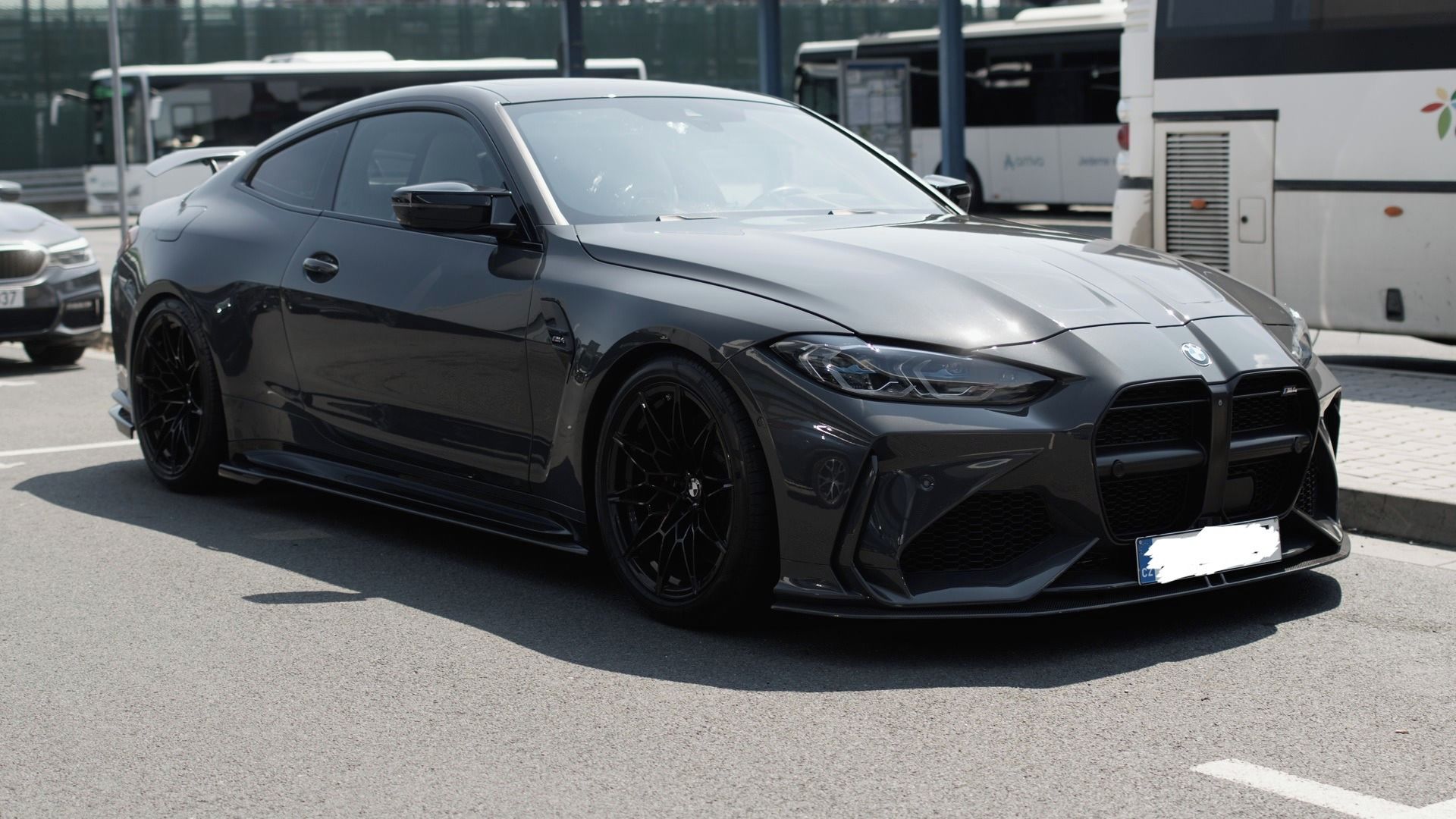 BMW M4, Manuál, ADRO bodykit, 15000km! - fotka 2