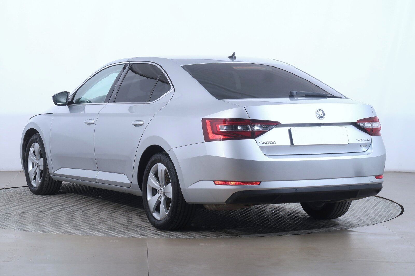 Škoda Superb, 2.0 TDI, 4X4, Automat - fotka 4
