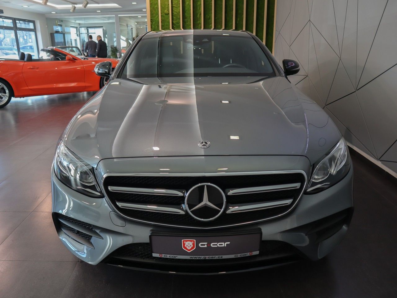 Mercedes-Benz Třídy E, E 400d 4MATIC AMG 250kW - fotka 2