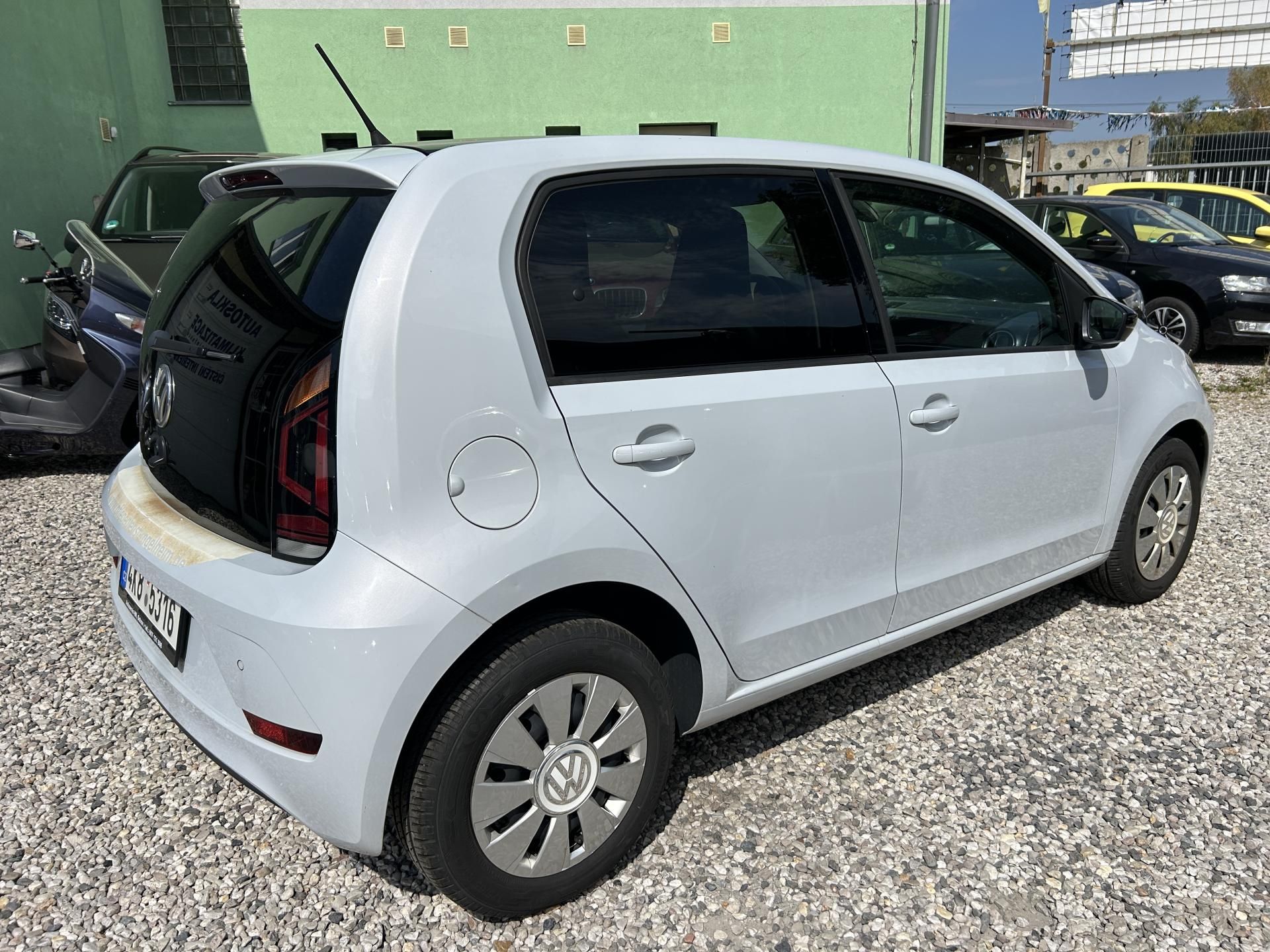 Volkswagen Up!, 1.0 i 44 KW - fotka 6