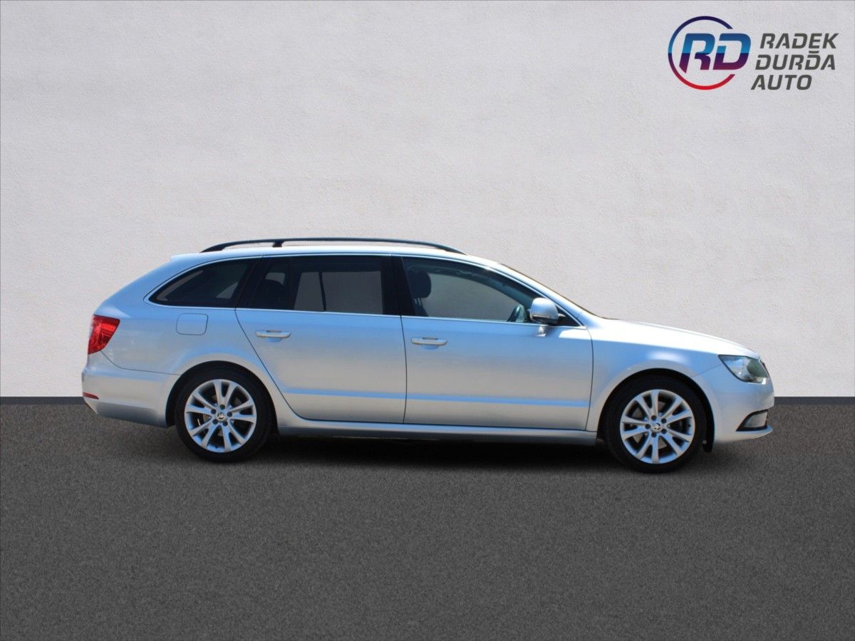 Škoda Superb, 2,0 TDI  ELEGANCE,ROZVODY - fotka 4