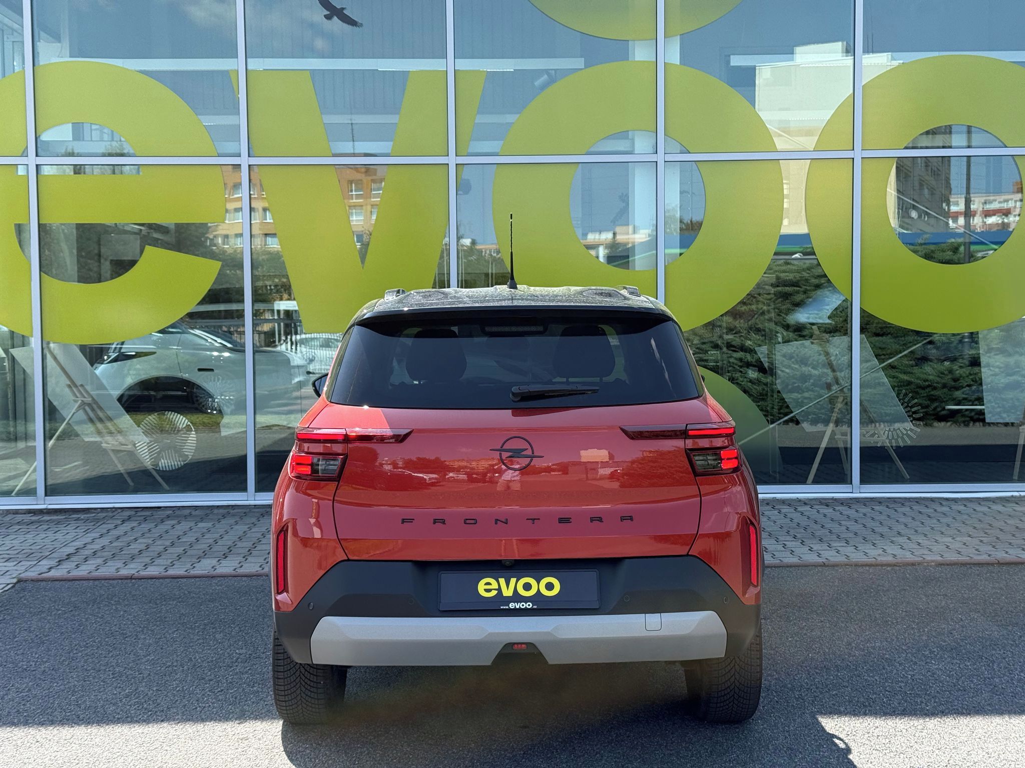 Opel Frontera, GS + vyhřívaný volant, sedačky - fotka 6