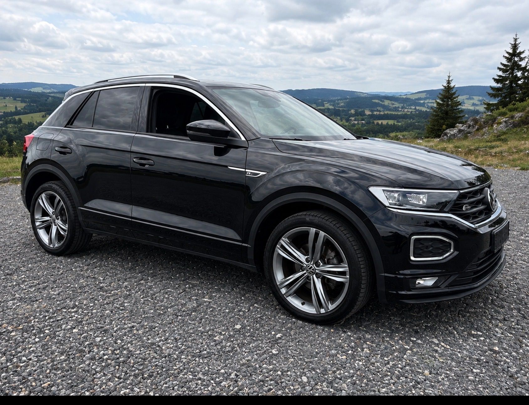 Volkswagen T-Roc, 1.5TSI Dsg R line Matrix - fotka 4